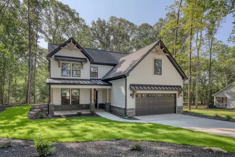 Exterior - 100 E South 7th St, Seneca, SC 29678 photo 2 of 11