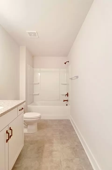 Bath - 100 E South 7th St, Seneca, SC 29678 photo 3 of 6