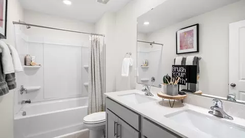 Bath - 49 Calebs Corner Pl, Spring Lake, NC 28390 photo 2 of 4