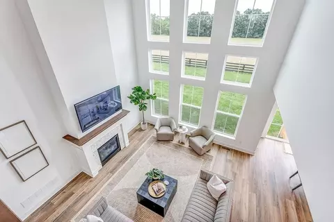 Living - 14 Mazzolla Ct, Delaware, OH 43015 photo 1 of 3