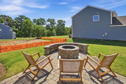 Exterior - 1812 Betsy Ross Dr, Moore, SC 29369 photo 5 of 7