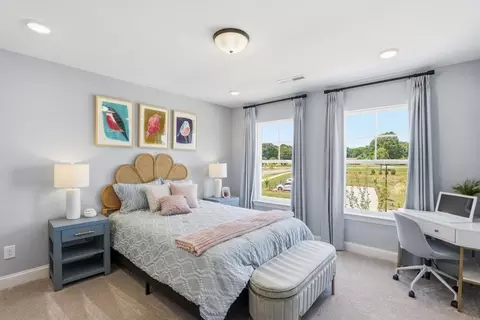 Bedroom - 1812 Betsy Ross Dr, Moore, SC 29369 photo 4 of 11