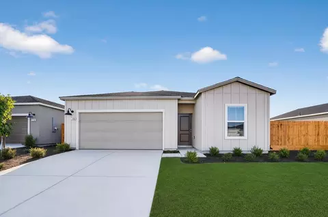 248 Merrill Ave, Dinuba, CA 93618