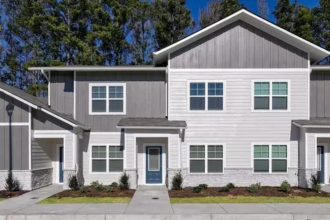 Exterior - 101 Palmeiro Dr, Lagrange, GA 30241 photo 3 of 16