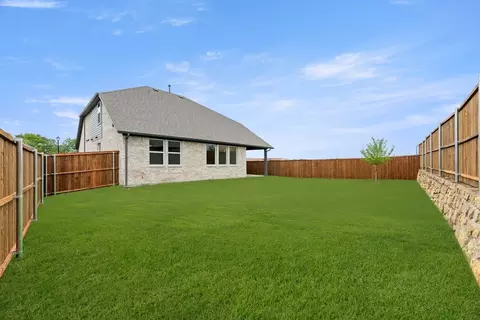 Exterior - 1101 Trinity Rail Rd, Anna, TX 75409 photo 5 of 12