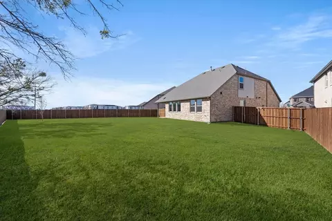 Exterior - 1101 Trinity Rail Rd, Anna, TX 75409 photo 7 of 12