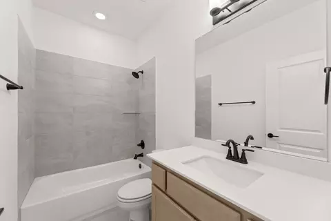 Bath - 1101 Trinity Rail Rd, Anna, TX 75409 photo 5 of 10