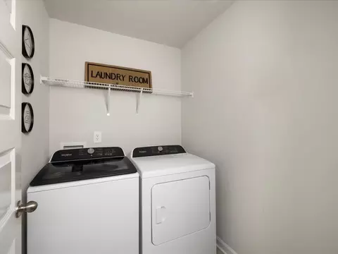 3 Pleasure Ln, Taylors, SC 29687