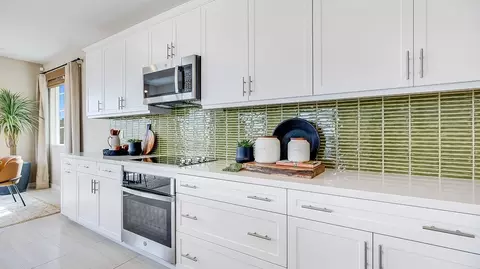 Kitchen - 1701 Lightning St, Rialto, CA 92376 photo 3 of 7