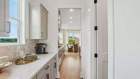 Entry Way - 2913 Biloxi Ct, Murfreesboro, TN 37129 photo 1 of 3