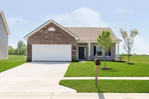 Exterior - 2105 Maplewood Ln, Pendleton, IN 46064 photo 13 of 17