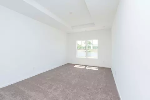 Bedroom - 2105 Maplewood Ln, Pendleton, IN 46064 photo 5 of 11