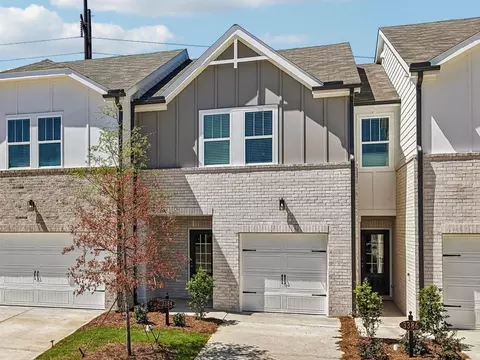 3368 Brooks Lake Dr, Loganville, GA 30052