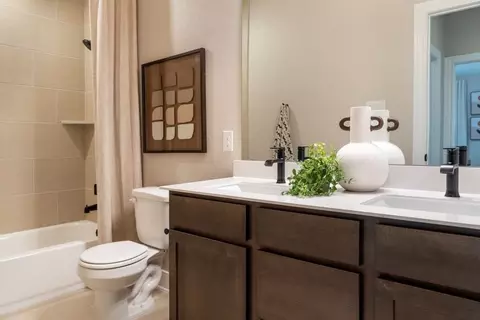Bath - 1809 Garlock Dr, Leander, TX 78641 photo 1 of 1