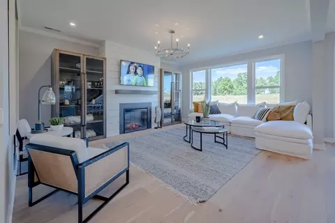 Living - 3994 Volterra Ln, Covington, KY 41017 photo 6 of 7