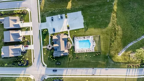 View/Area - 3994 Volterra Ln, Covington, KY 41017 photo 5 of 6