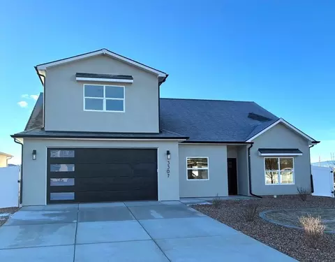 Exterior - 3309 Pyrus St, Clifton, CO 81520 photo 15 of 39