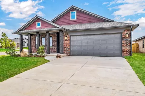 Exterior - Elena Dr., Blanchard, OK 73010 photo 6 of 10