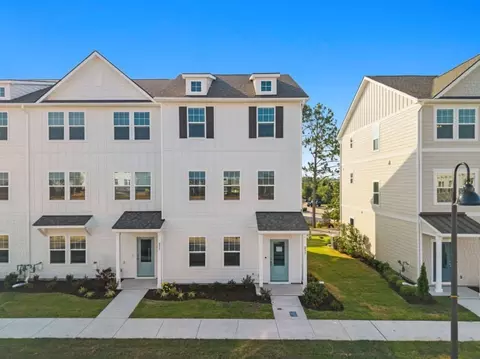 237 Pelican Flight Loop, Wilmington, NC 28412