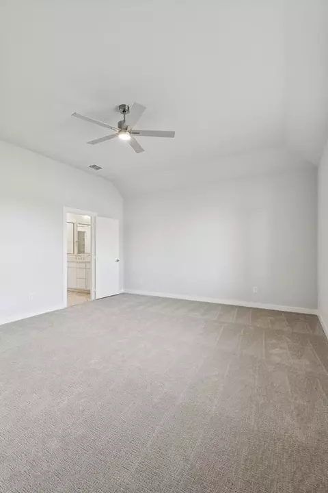 Bedroom - 804 Rockcloud Dr, Haslet, TX 76052 photo 19 of 29