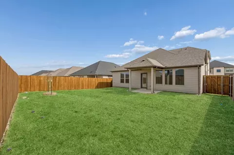Exterior - 804 Rockcloud Dr, Haslet, TX 76052 photo 3 of 13