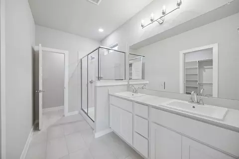 Bath - 804 Rockcloud Dr, Haslet, TX 76052 photo 4 of 17