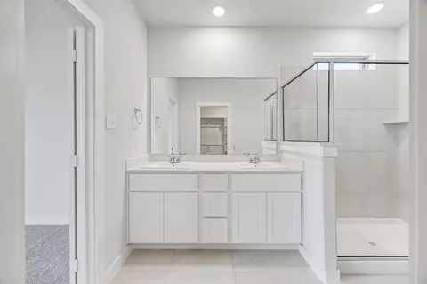 Bath - 804 Rockcloud Dr, Haslet, TX 76052 photo 1 of 17