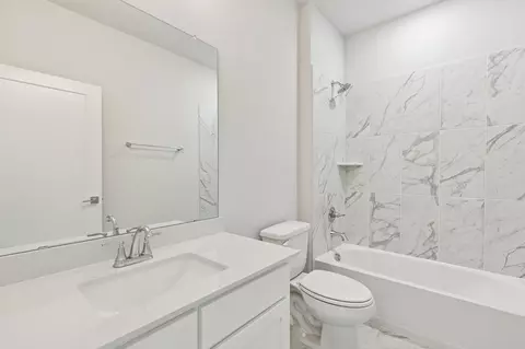 Bath - 804 Rockcloud Dr, Haslet, TX 76052 photo 11 of 17