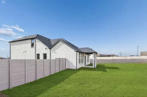 Exterior - 804 Rockcloud Dr, Haslet, TX 76052 photo 9 of 13