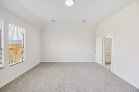 Bedroom - 804 Rockcloud Dr, Haslet, TX 76052 photo 4 of 29