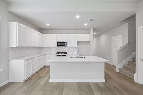Kitchen - 804 Rockcloud Dr, Haslet, TX 76052 photo 6 of 15
