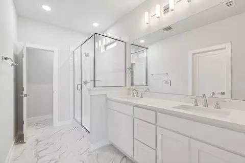 Bath - 804 Rockcloud Dr, Haslet, TX 76052 photo 8 of 17
