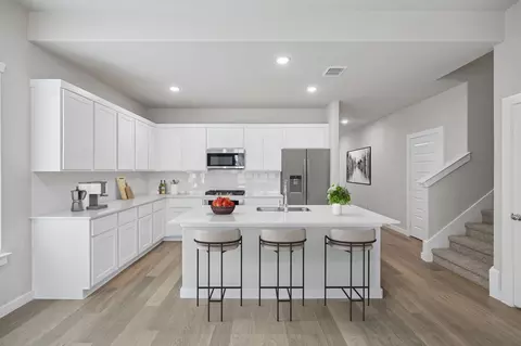 Kitchen - 804 Rockcloud Dr, Haslet, TX 76052 photo 5 of 15