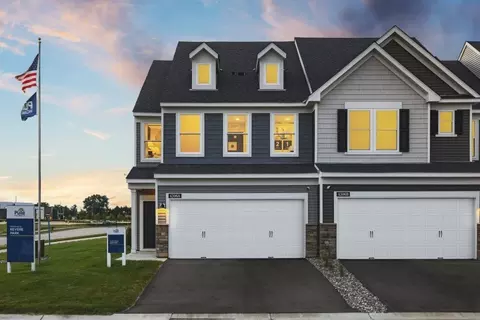 4787 Airlake Dr, Woodbury, MN 55129