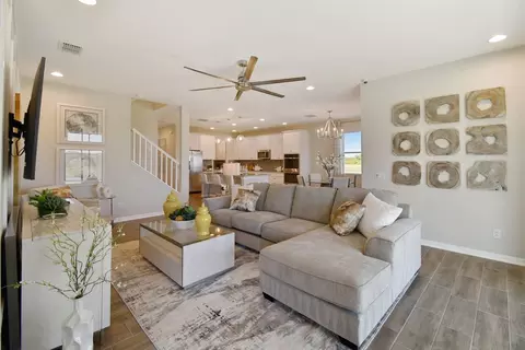 Living - 2528 Clary Sage Dr, Spring Hill, FL 34609 photo 2 of 3