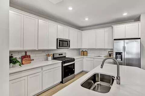 Kitchen - 182 Brook Forest Dr, Saint Augustine, FL 32092 photo 1 of 10