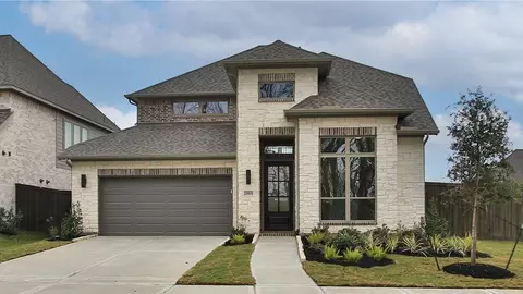 11915 Greenwood Dr, Mont Belvieu, TX 77523