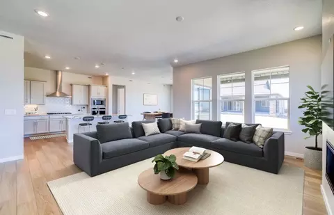 Living - 8403 S Winnipeg Ct, Aurora, CO 80016 photo 1 of 4
