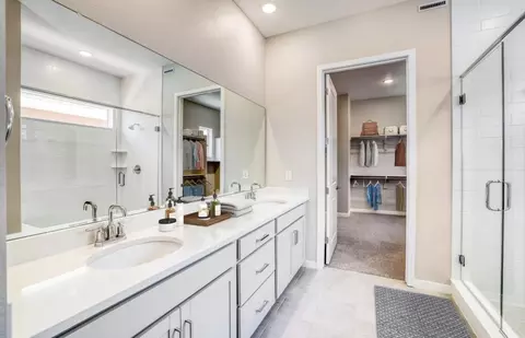 Bath - 8403 S Winnipeg Ct, Aurora, CO 80016 photo 1 of 2