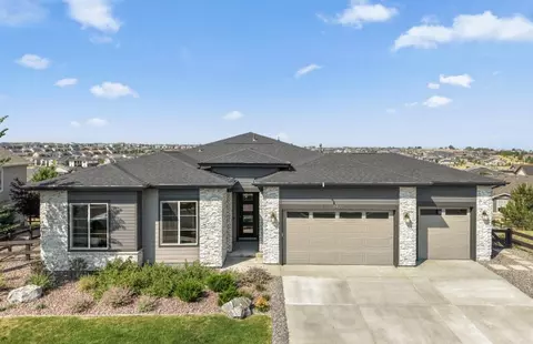 Exterior - 8403 S Winnipeg Ct, Aurora, CO 80016 photo 1 of 6