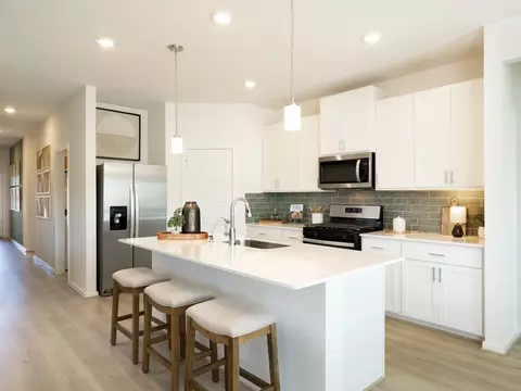 Kitchen - 16304 Kiki Pointe Ct, Conroe, TX 77302 photo 2 of 2