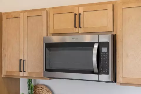 Kitchen - 1920 Sheeler Ave, Apopka, FL 32703 photo 6 of 7