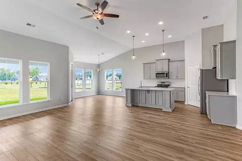 Living - 39 Blues Dr, Pooler, GA 31322 photo 3 of 5