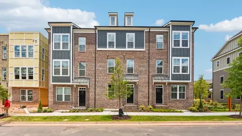 3106 Middle St, Charlotte, NC 28278