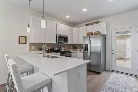 Kitchen - 499 E 131st Pl, Crown Point, IN 46307 photo 1 of 3