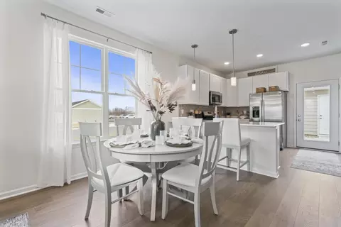 Dining - 499 E 131st Pl, Crown Point, IN 46307 photo 1 of 4