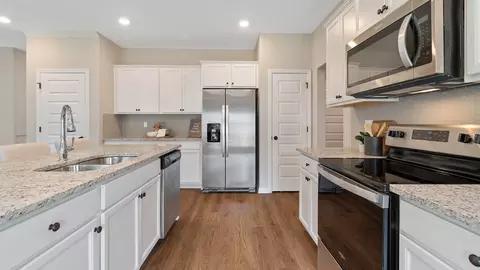 Kitchen - 45 Geranium Ln, Covington, GA 30016 photo 4 of 7