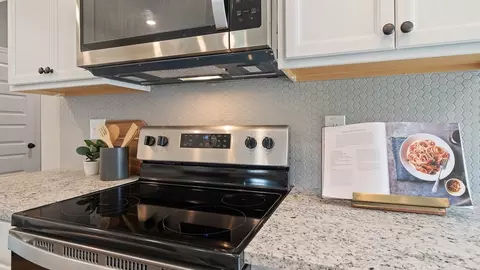 Kitchen - 45 Geranium Ln, Covington, GA 30016 photo 5 of 7