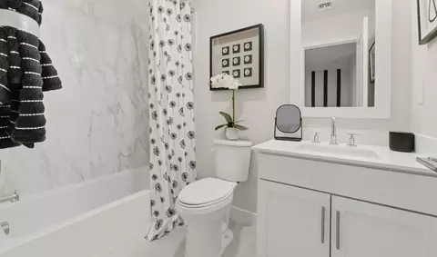 Bath - 5611 S 35th Way, Phoenix, AZ 85040 photo 5 of 5