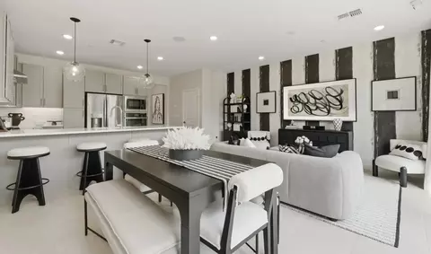 Dining - 5611 S 35th Way, Phoenix, AZ 85040 photo 1 of 2